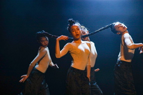 MUTUEL MAILANTIA DANCE Cie -18