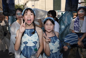 parade du Festival Off d’Avignon 25-12