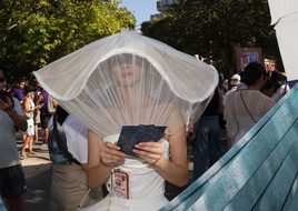 parade du Festival Off d’Avignon 25-13