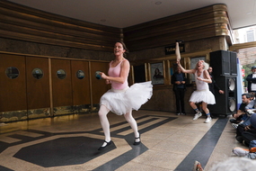‘Ballet Poulet’ – Fanzini Productions FIAV-65