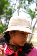 200 8916
